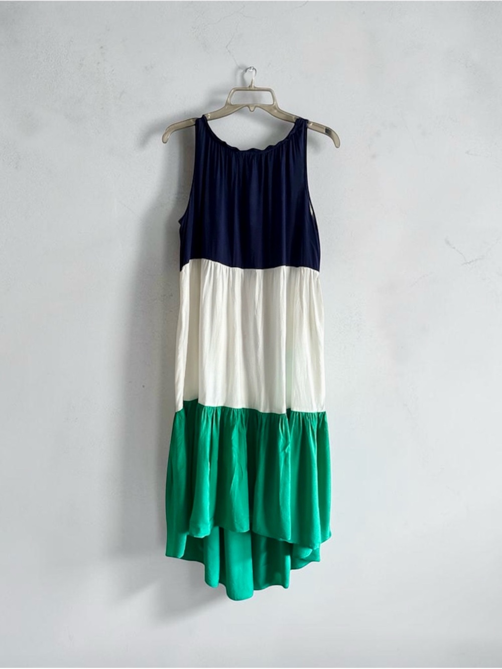 Sleeveless Colorblock Tiered Midi Dress in Navy, White & Green